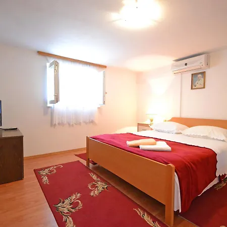 Apartment Ana-3 *