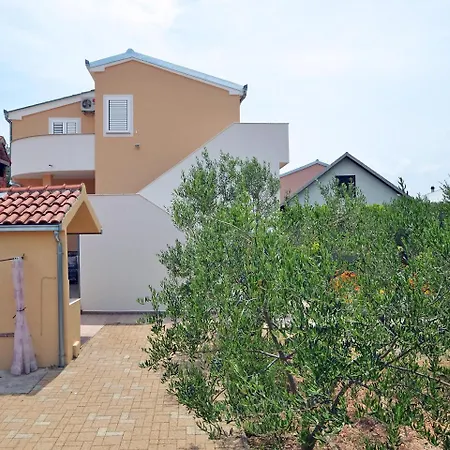 Apartment Ana-3 Pirovac