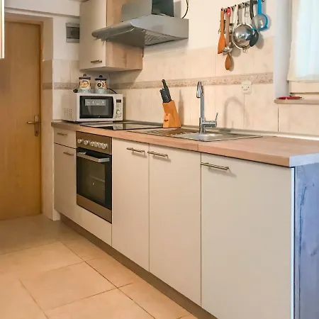 Apartment Ana-3 Pirovac