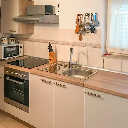 Apartment Ana-3 *
